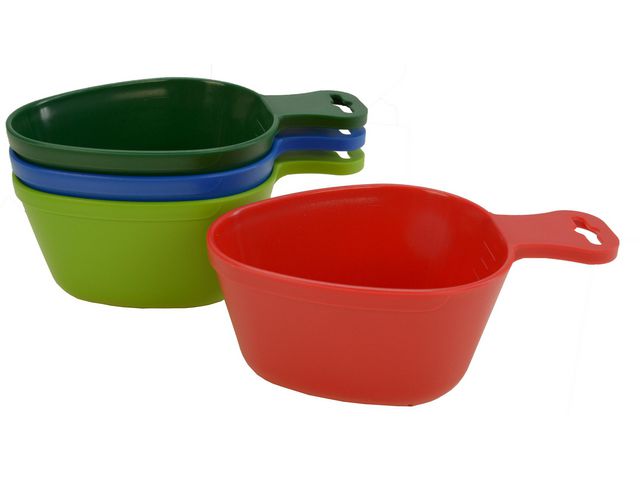Kåsa / kopp i hård plast,sorterade färger, st